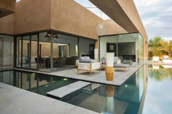 Contemporary Villa for Sale Route de Ouarzazate in Marrakech